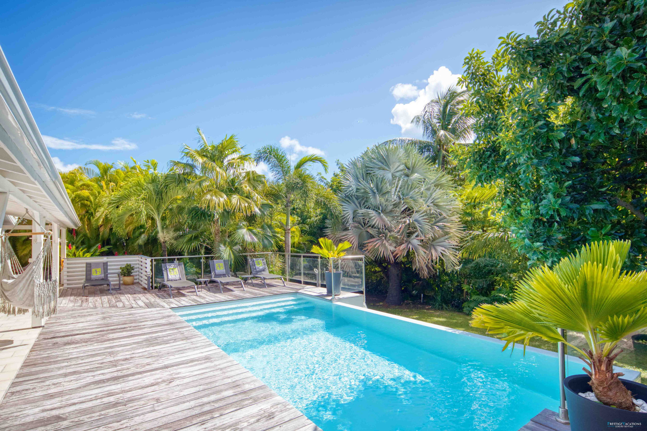 Villa/Dettached house in Saint-François - Avocatier